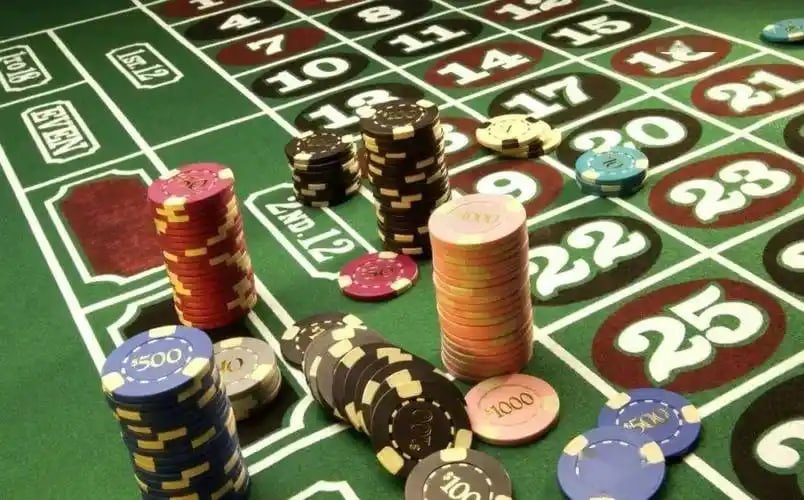 Suasana meja Live Casino Seru77 dengan dealer profesional siaran langsung